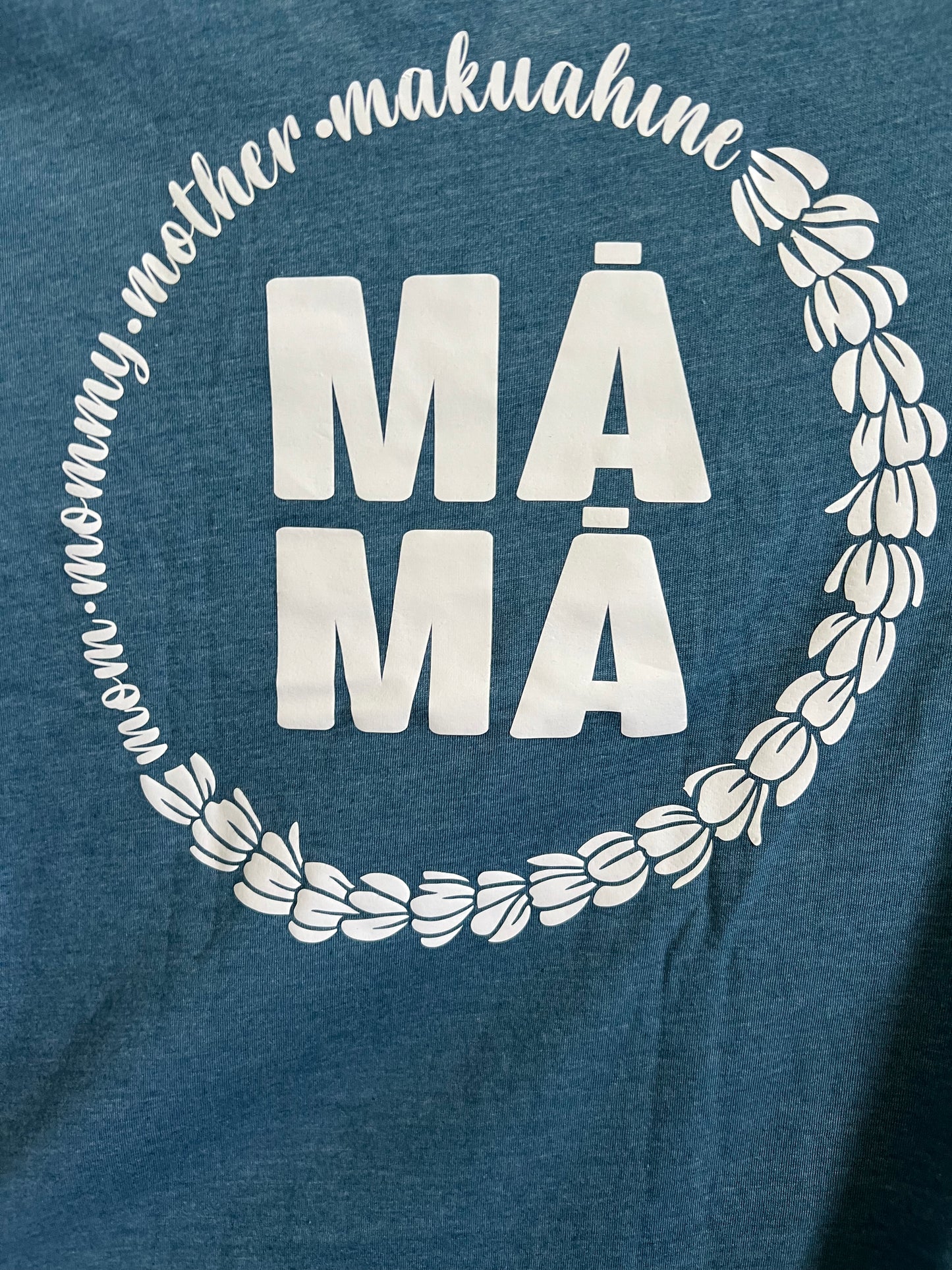 Mama pikake on vintage blue