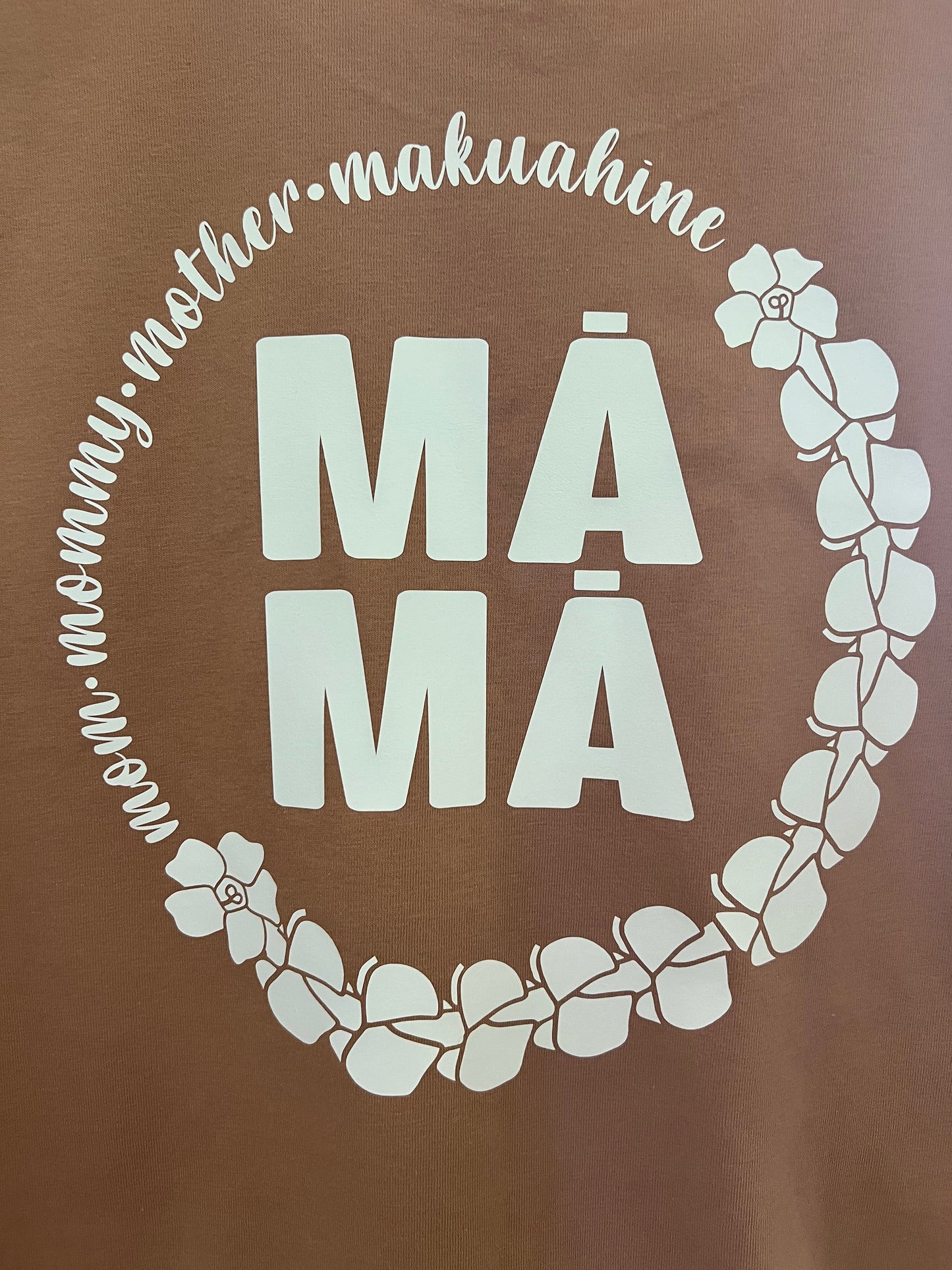 Makuahine puakenikeni on mustard tee