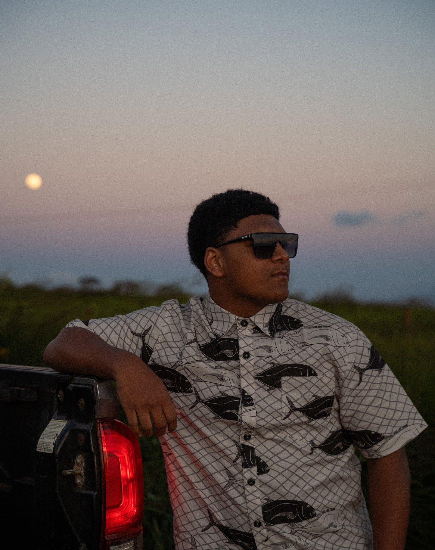 I’a Kane Aloha in pebble gray