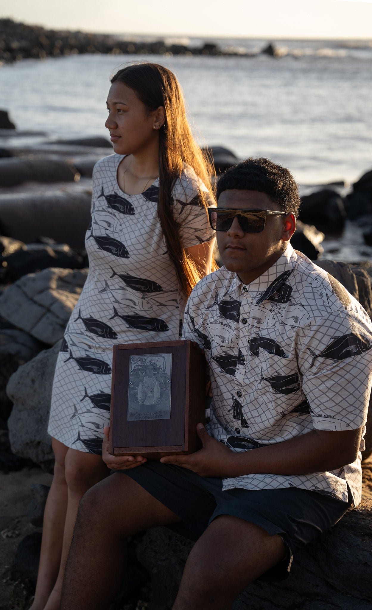 I’a Kane Aloha in pebble gray