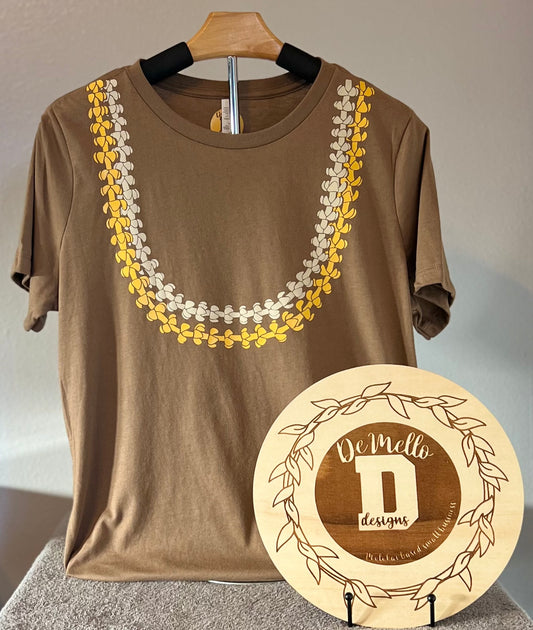 Double puakenikeni on Taupe tee