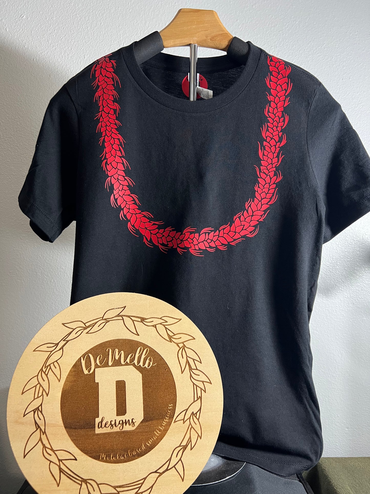 Red Ohai Alii lei tee